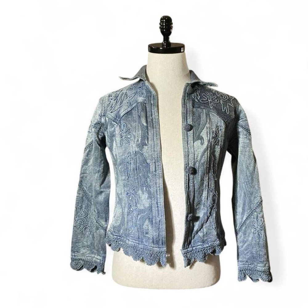 Embroidered Denim Jacket Women Blue Button Front‎ Crochet Lace Trim